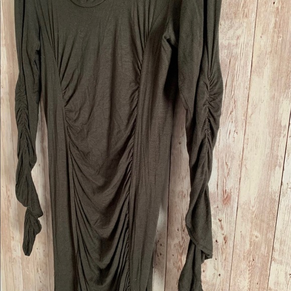 Stewart + Brown Hunter Green Dress - Picture 5 of 8